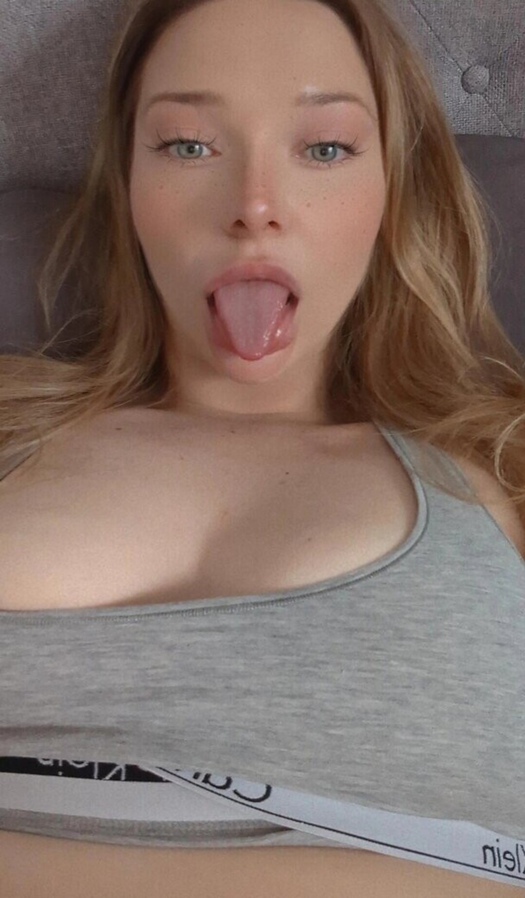 Naakte gelekte OnlyFans-foto van Neeviliciouz #1014