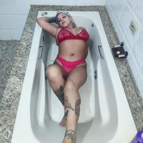 Naakte gelekte OnlyFans-foto van Real