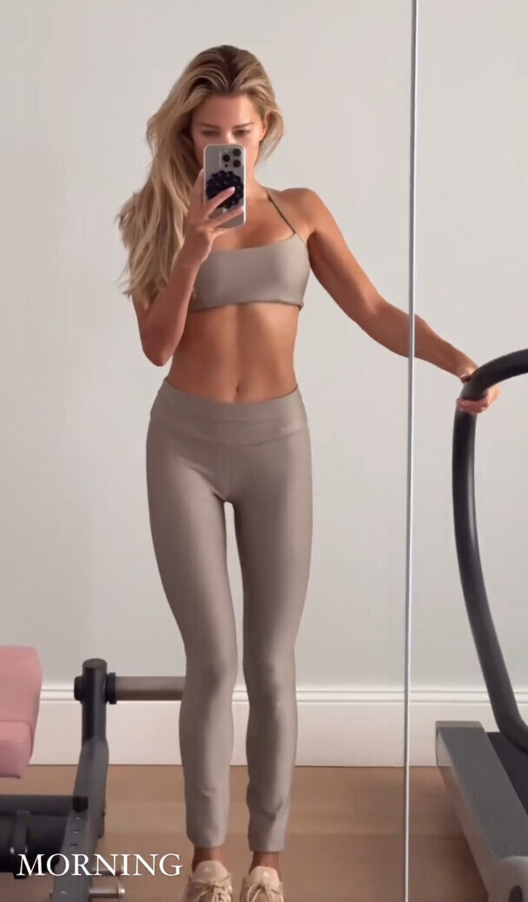 Naakte gelekte OnlyFans-foto van Sylvie Meis #1487