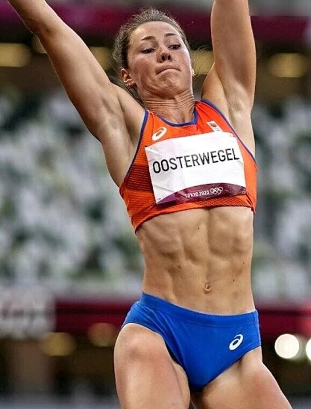 Naakte gelekte OnlyFans-foto van Prominent #1023