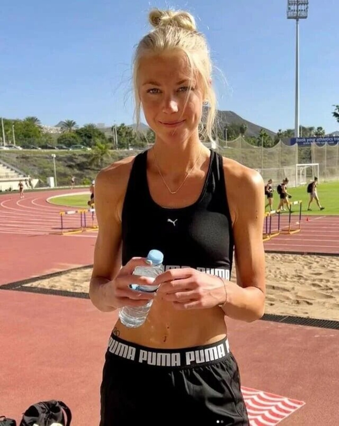 Naakte gelekte OnlyFans-foto van Prominent #1102