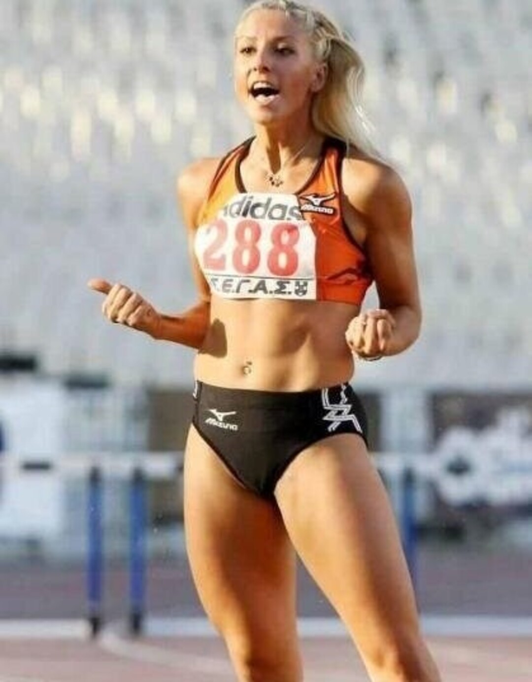 Naakte gelekte OnlyFans-foto van Prominent #1227