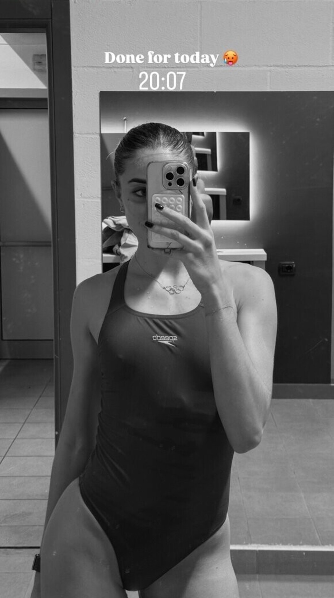 Naakte gelekte OnlyFans-foto van Prominent #1518