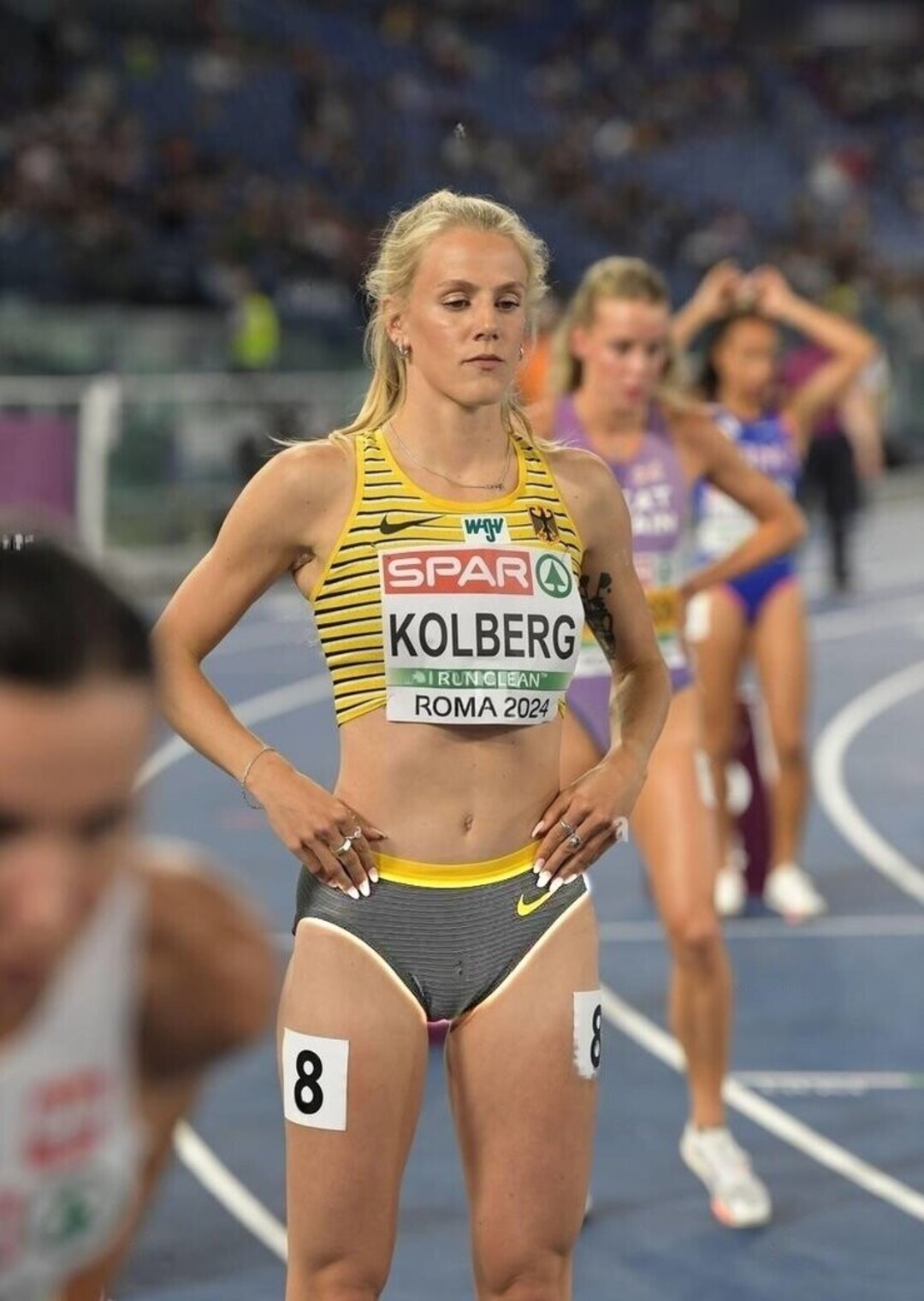 Naakte gelekte OnlyFans-foto van Prominent #1771