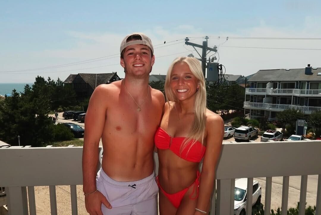 Naakte gelekte OnlyFans-foto van Prominent #1882