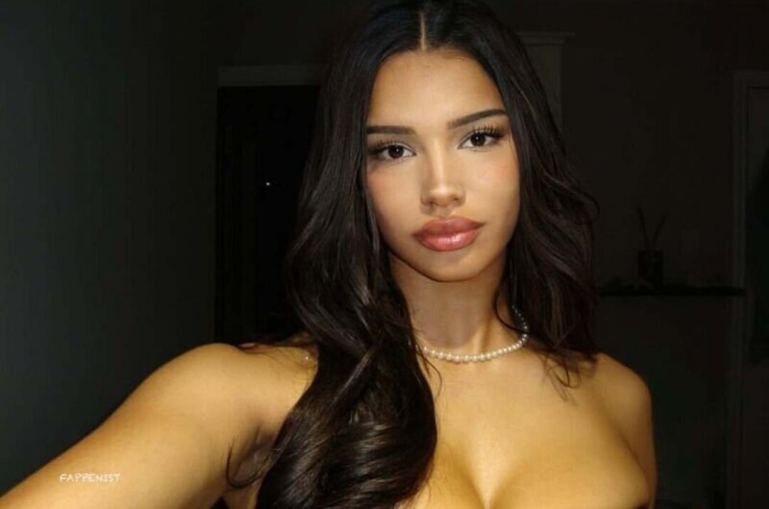 Naakte gelekte OnlyFans-foto van Prominent #1943