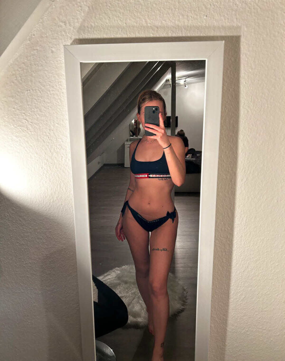 Naakte gelekte OnlyFans-foto van Vintedebay #1180