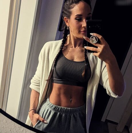 Naakte gelekte OnlyFans-foto van Julethefox