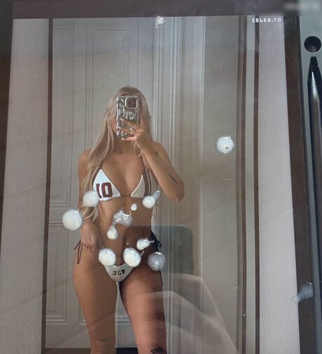 Cum Tributes
