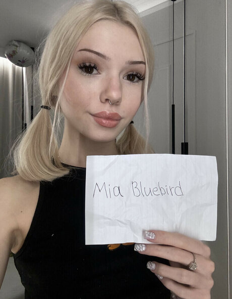 Mia_bluebird