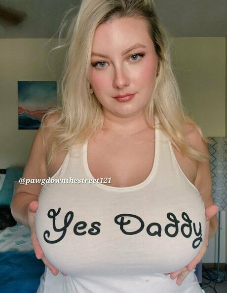 Naakte gelekte OnlyFans-foto van Mckennaraevip