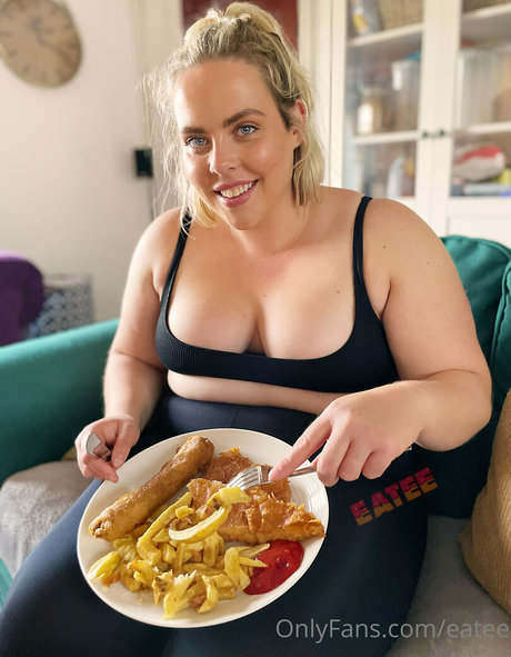 Naakte gelekte OnlyFans-foto van Eatee