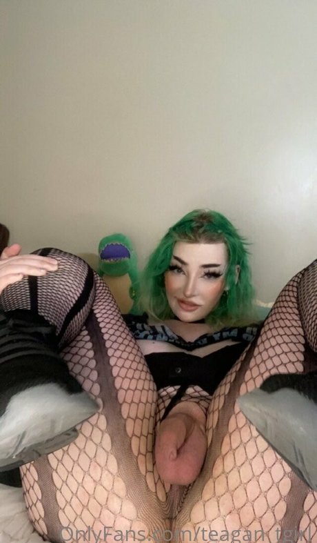 Naakte gelekte OnlyFans-foto van Teagantgirl