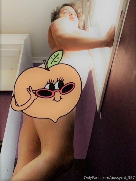 Naakte gelekte OnlyFans-foto van Pussycat357