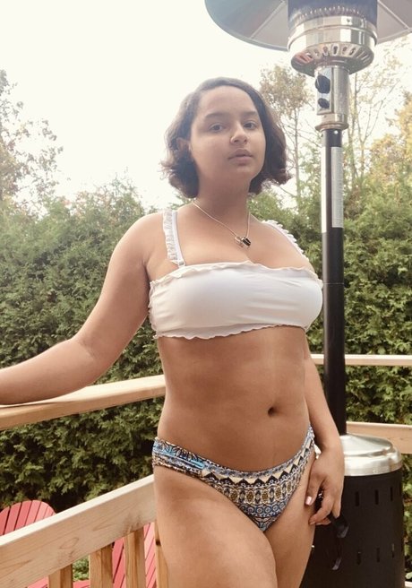 Naakte gelekte OnlyFans-foto van Pussycat357