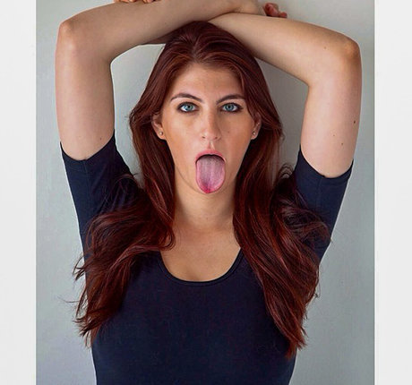 Naakte gelekte OnlyFans-foto van Ariana Basseri