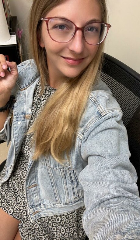 Naakte gelekte OnlyFans-foto van Butterflyyogavip