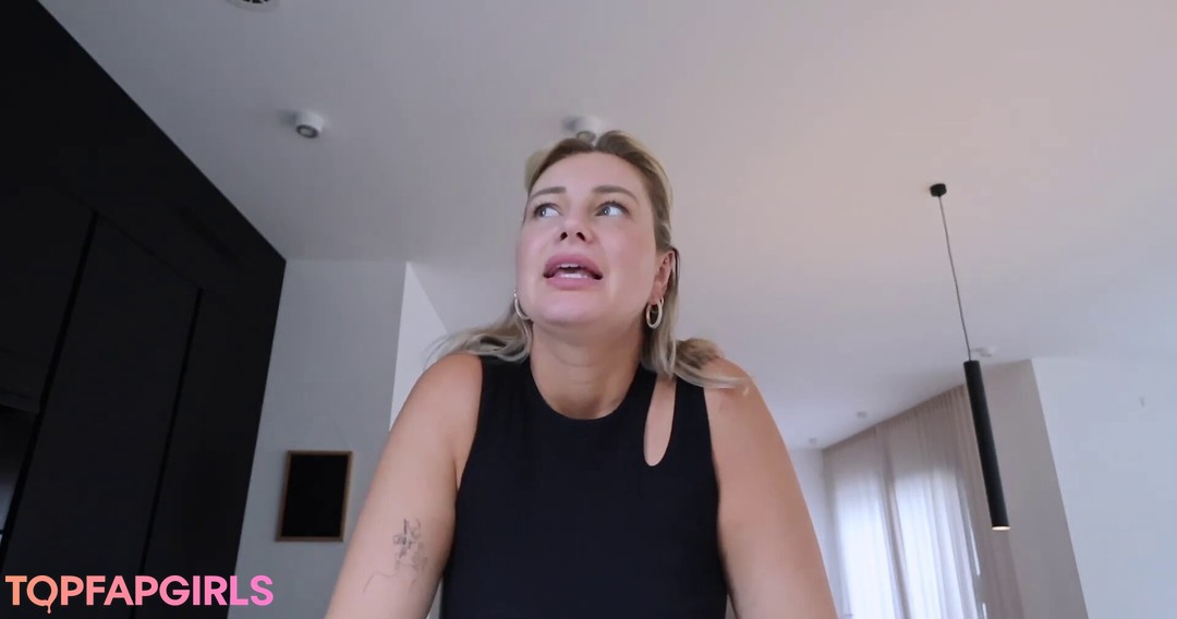 Naakte gelekte OnlyFans-foto van Maren Wolf #1047