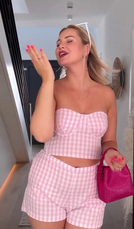 Naakte gelekte OnlyFans-foto van Maren Wolf