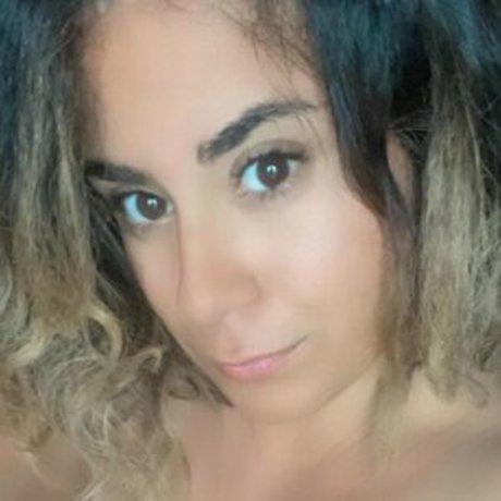 Naakte gelekte OnlyFans-foto van Liaagrimmiee