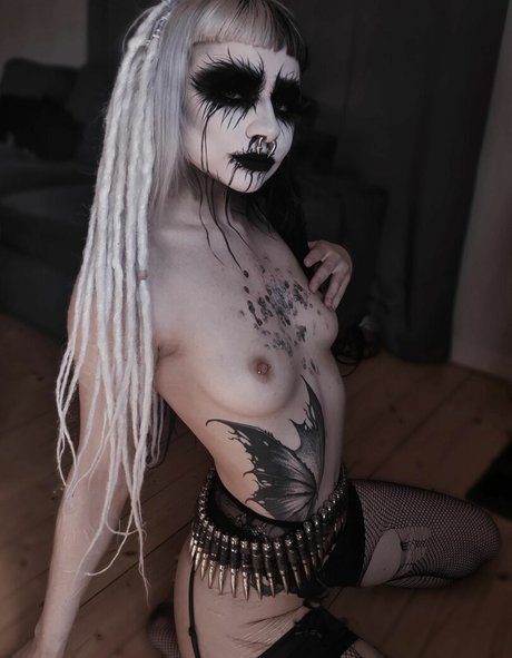 Naakte gelekte OnlyFans-foto van Girlxnterrupted