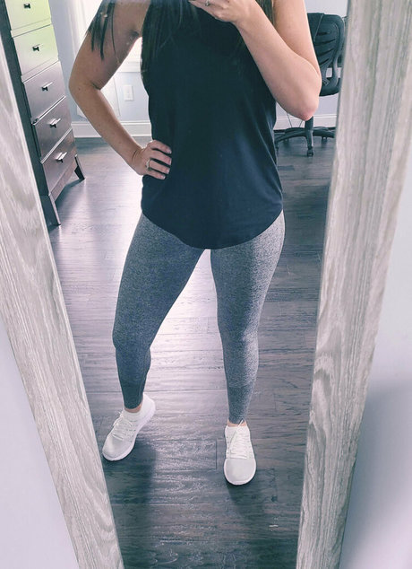 Naakte gelekte OnlyFans-foto van Fitmomwith3