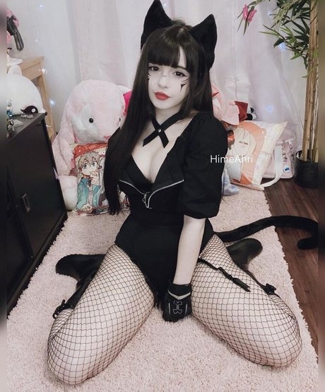 Naakte gelekte OnlyFans-foto van Himeahri