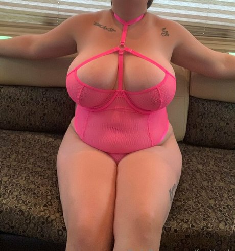 Naakte gelekte OnlyFans-foto van Fostleah