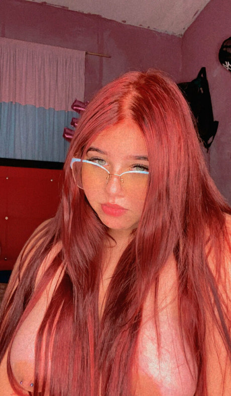 Naakte gelekte OnlyFans-foto van Orgasmosabri