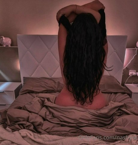 Naakte gelekte OnlyFans-foto van Nashyra
