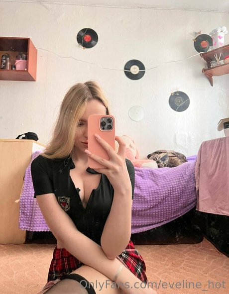 Eveline_hot