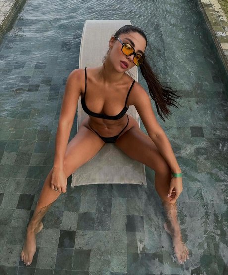 Naakte gelekte OnlyFans-foto van Gabriela Versiani