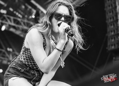 Naakte gelekte OnlyFans-foto van Tove Lo