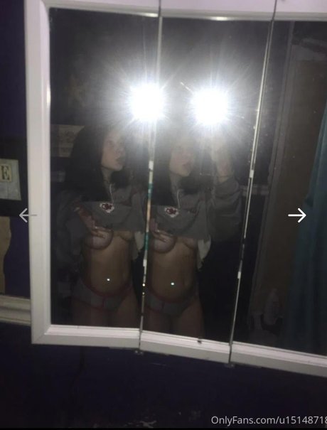 Naakte gelekte OnlyFans-foto van Radianttoilet
