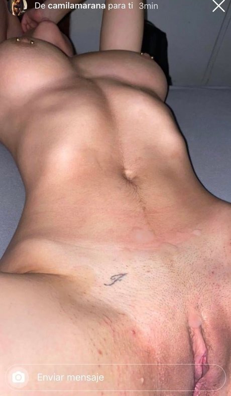 Naakte gelekte OnlyFans-foto van Camila Marana
