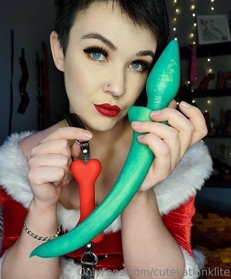 Naakte gelekte OnlyFans-foto van Cutekatkinklite