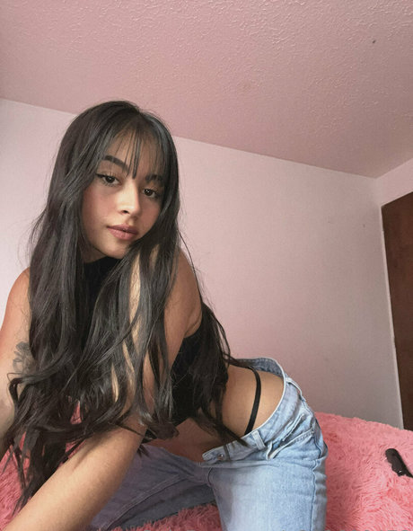 Naakte gelekte OnlyFans-foto van Sweetiealiciaperez