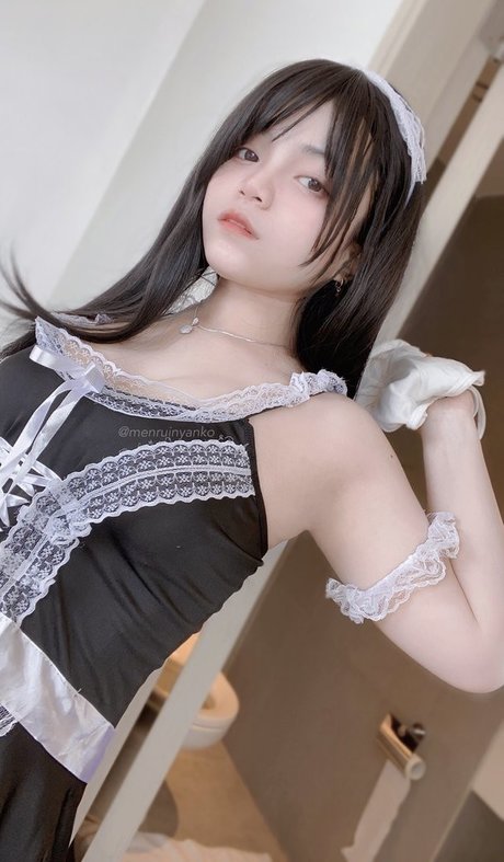 Naakte gelekte OnlyFans-foto van Angel Chan