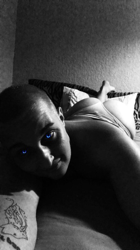 Naakte gelekte OnlyFans-foto van Lexi Siren