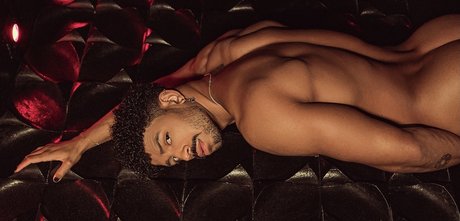 Naakte gelekte OnlyFans-foto van Lipe Scorpion