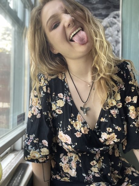 Naakte gelekte OnlyFans-foto van Soph