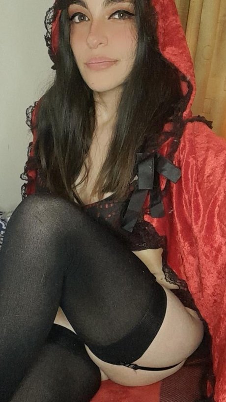 Naakte gelekte OnlyFans-foto van Lilith