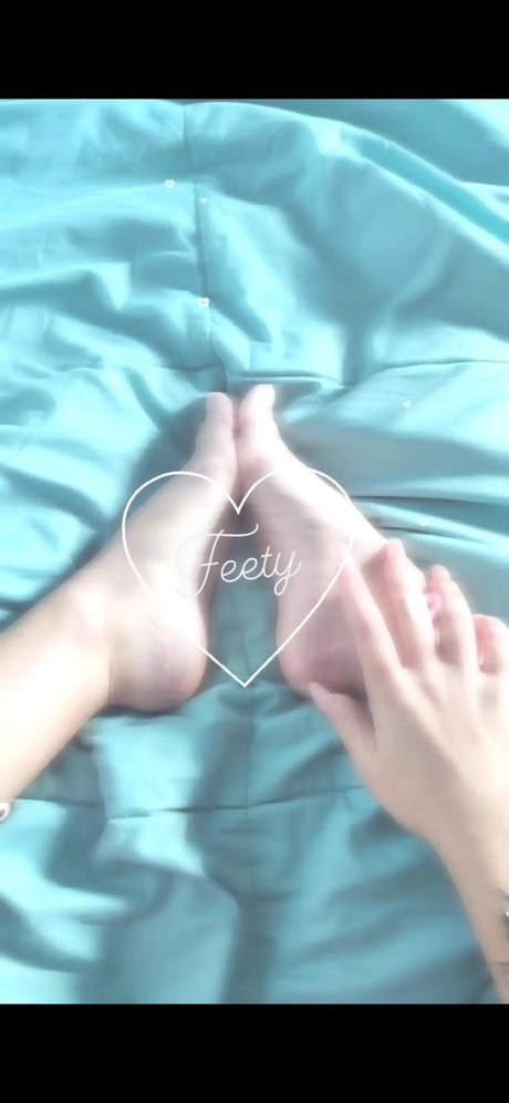 Naakte gelekte OnlyFans-foto van Feety 