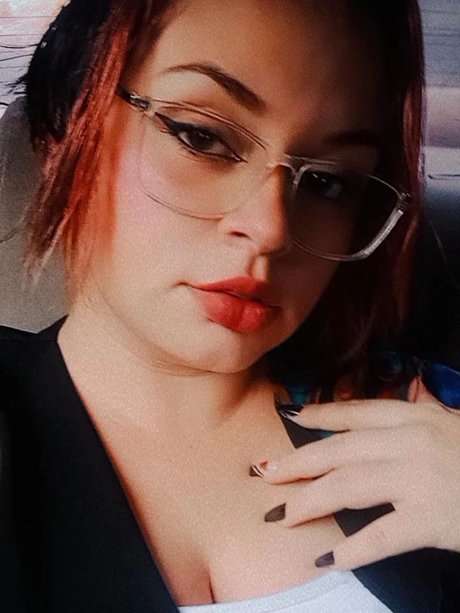 Naakte gelekte OnlyFans-foto van Lolo Canello