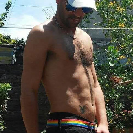 Naakte gelekte OnlyFans-foto van Luciano Matias