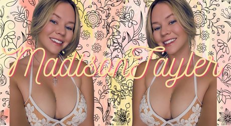 Naakte gelekte OnlyFans-foto van Madison