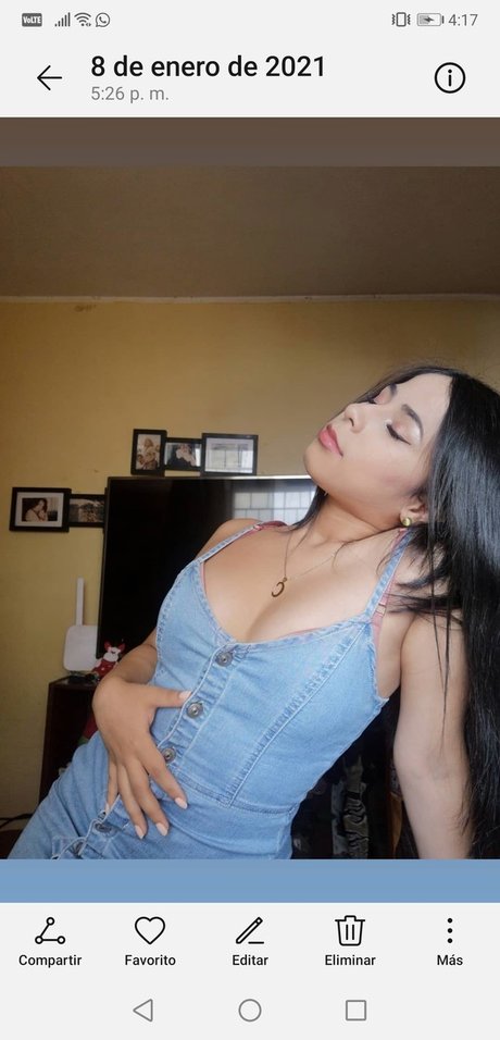 Naakte gelekte OnlyFans-foto van Melanie Arroyo