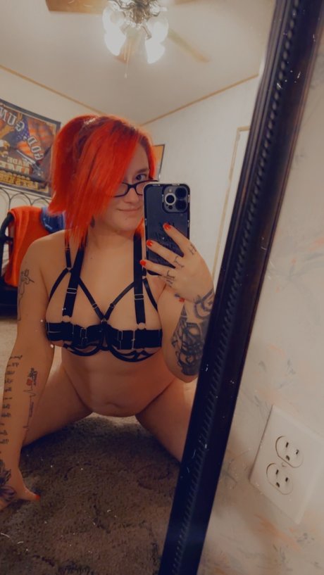 Naakte gelekte OnlyFans-foto van Maryann