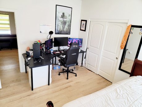 Naakte gelekte OnlyFans-foto van Minah Melon