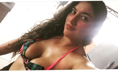 Naakte gelekte OnlyFans-foto van Milu0018